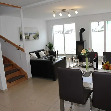Insel Ruegen Strandhaus Bernstein Sauna Whirlpool Holiday home