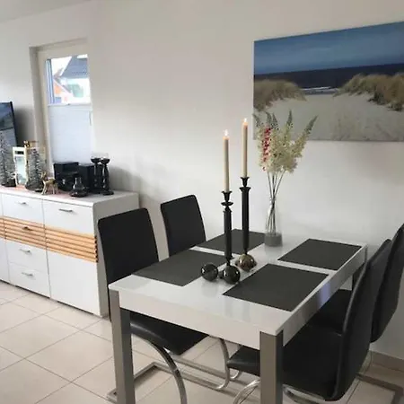 Insel Ruegen Strandhaus Bernstein Sauna Whirlpool Prázdninový dům *